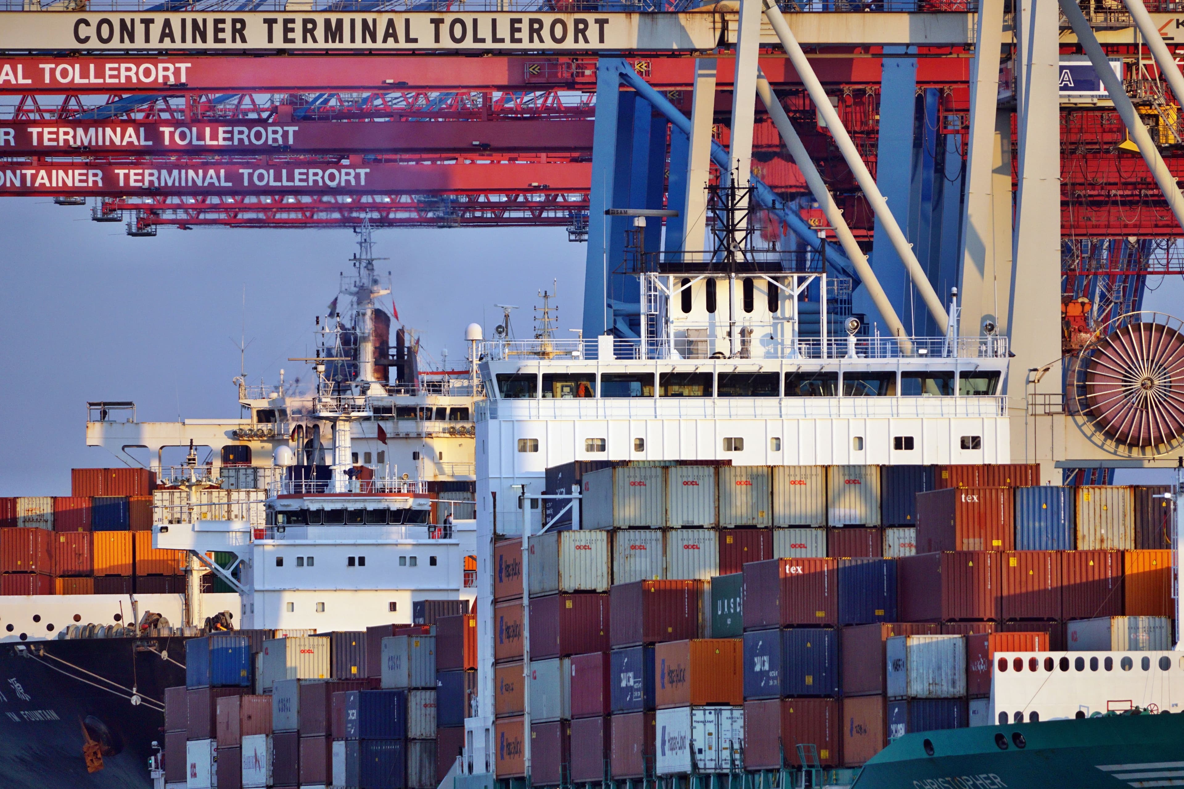 Global container terminal with cargo vessels
