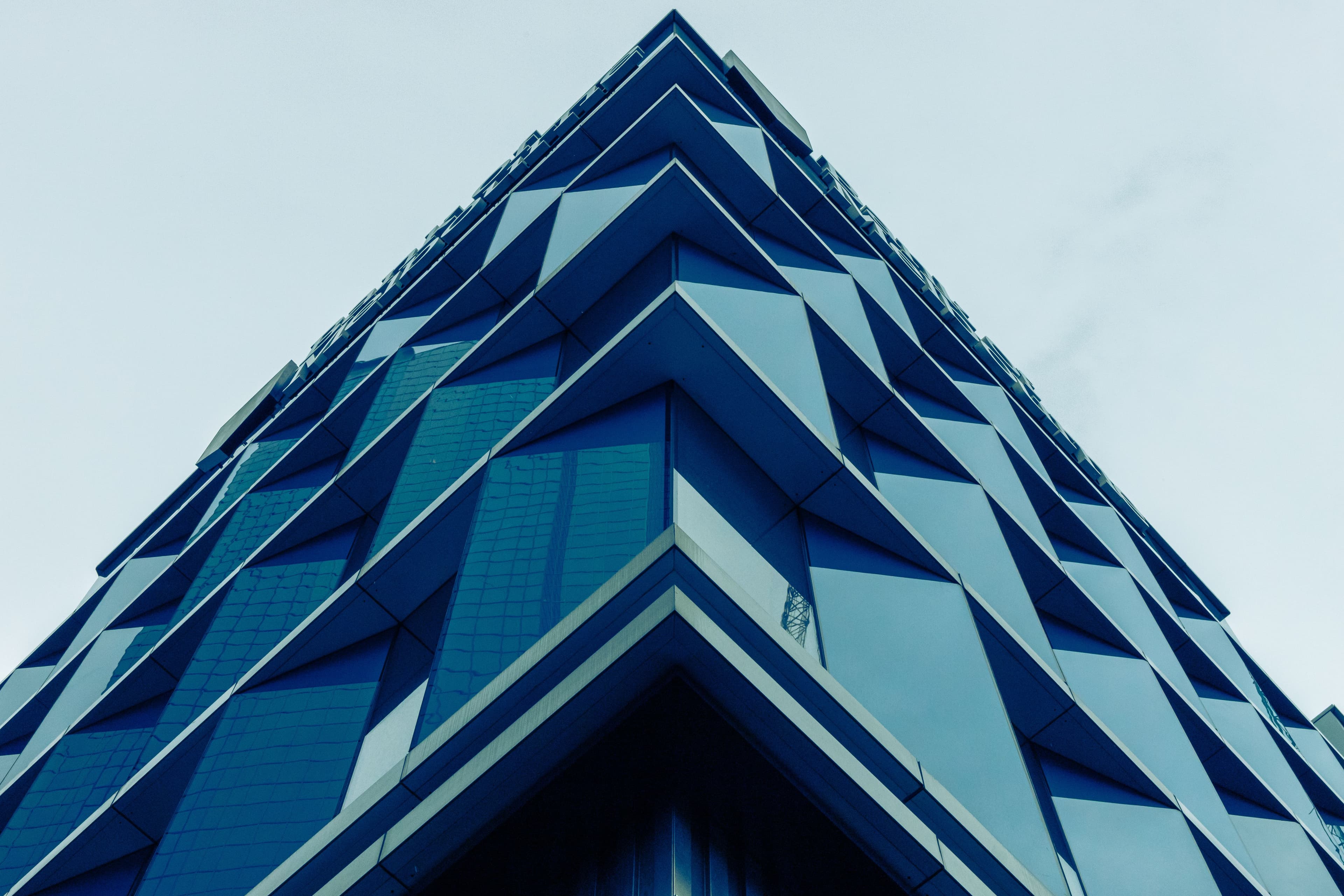Newsroom — trading floor or skyline